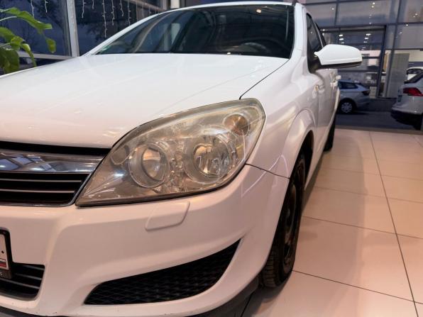 Opel Astra H Рестайлинг с пробегом 2008 года, цена 600 000 рублей, 350000 км, универсал, Автокод Объявления