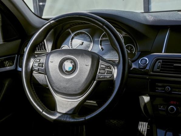 BMW 5 серии VI (F10/F11/F07) Рестайлинг с пробегом 2014 года, цена 1 766 500 рублей, 255143 км, седан, Автокод Объявления