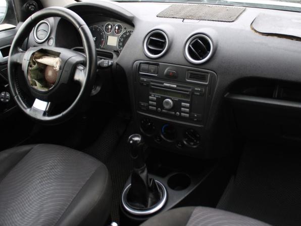 Ford Fusion I Рестайлинг с пробегом 2007 года, цена 219 000 рублей, 304979 км, хэтчбек, Автокод Объявления