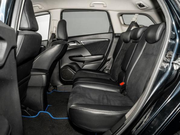 Honda Shuttle II с пробегом 2015 года, цена 1 330 300 рублей, 158009 км, универсал, Автокод Объявления