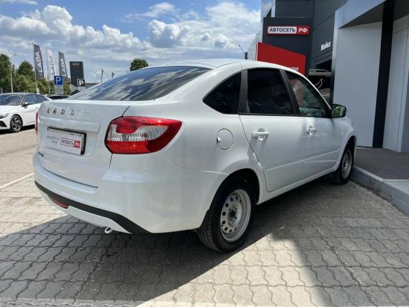 Lada (ВАЗ) Granta I Рестайлинг с пробегом 2024 года, цена 876 715 рублей, 30448 км, лифтбек, Автокод Объявления