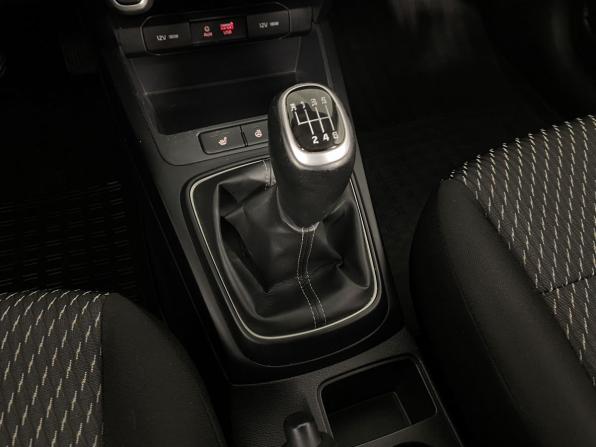 Kia Rio IV с пробегом 2018 года, цена 1 390 000 рублей, 61482 км, хэтчбек, Автокод Объявления