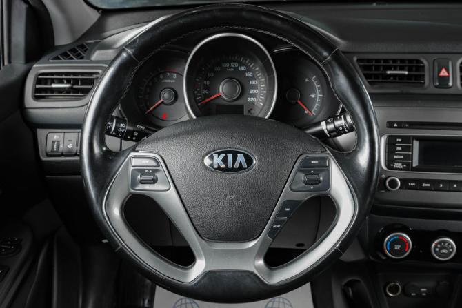 Kia Rio III Рестайлинг с пробегом 2017 года, цена 1 389 000 рублей, 96000 км, седан, Автокод Объявления