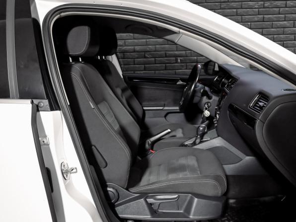 Volkswagen Jetta VI Рестайлинг с пробегом 2016 года, цена 1 360 000 рублей, 99822 км, седан, Автокод Объявления
