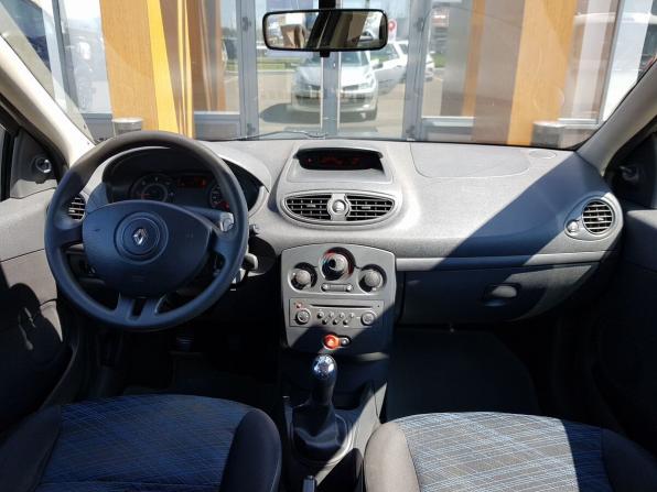 Renault Clio III с пробегом 2008 года, цена 520 000 рублей, 227034 км, хэтчбек, Автокод Объявления