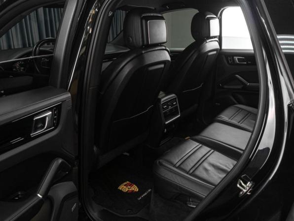 Porsche Cayenne III с пробегом 2018 года, цена 5 729 000 рублей, 133392 км, внедорожник, Автокод Объявления