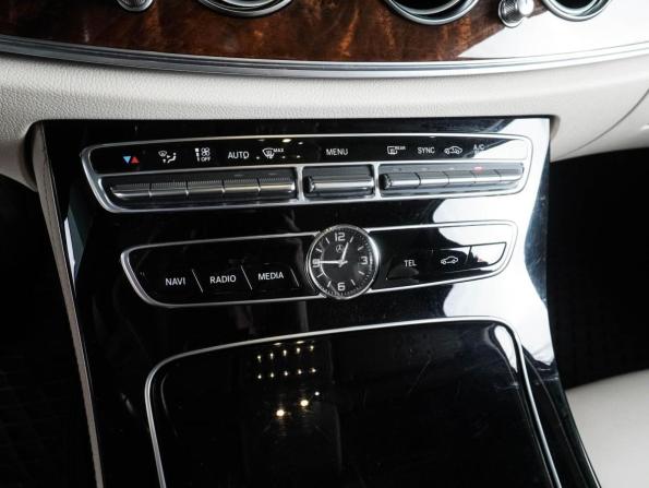 Mercedes-Benz E-Класс V (W213 S213 C238) с пробегом 2016 года, цена 2 399 000 рублей, 210613 км, седан, Автокод Объявления