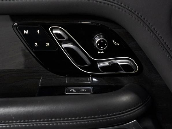 Land Rover Range Rover IV Рестайлинг с пробегом 2019 года, цена 7 848 000 рублей, 71347 км, внедорожник, Автокод Объявления