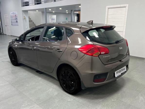 Kia Ceed II Рестайлинг с пробегом 2017 года, цена 1 550 000 рублей, 64605 км, хэтчбек, Автокод Объявления