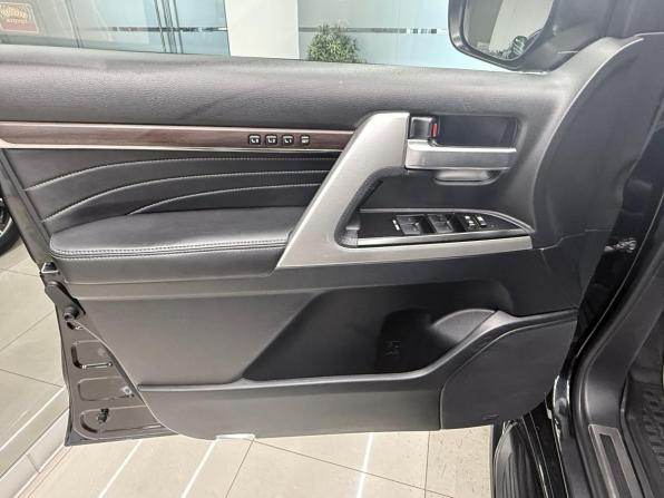 Toyota Land Cruiser 200 Series Рестайлинг 2 с пробегом 2019 года, цена 8 500 000 рублей, 86241 км, внедорожник, Автокод Объявления