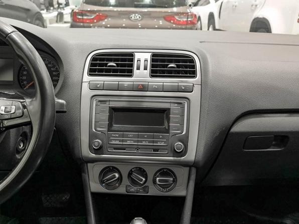 Volkswagen Polo V Рестайлинг с пробегом 2019 года, цена 1 070 000 рублей, 145815 км, седан, Автокод Объявления