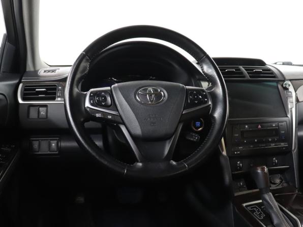 Toyota Camry VII (XV50) Рестайлинг 2 с пробегом 2017 года, цена 1 899 000 рублей, 144994 км, седан, Автокод Объявления