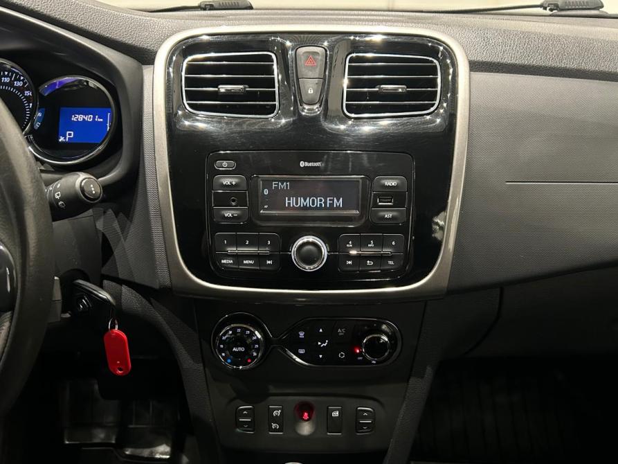 Renault Sandero II Санкт-Петербург  - изображение 18