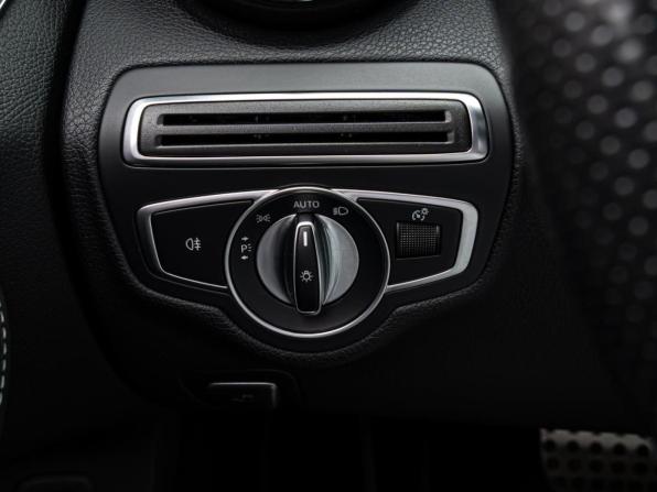 Mercedes-Benz C-Класс IV (W205) Рестайлинг с пробегом 2020 года, цена 2 985 000 рублей, 73891 км, седан, Автокод Объявления