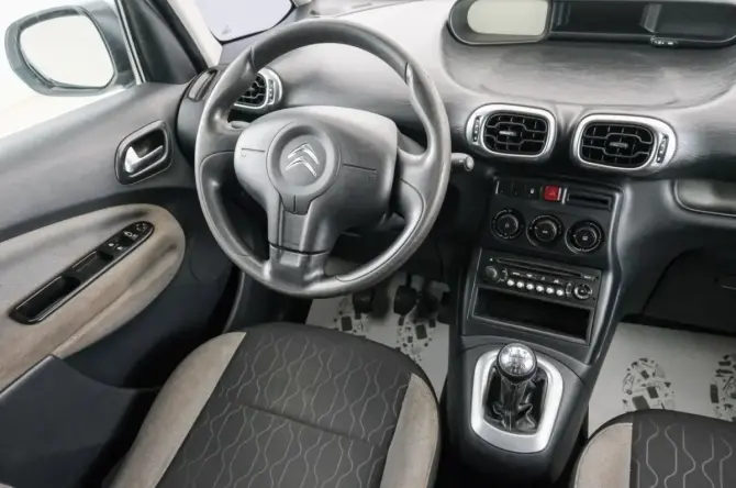 Citroen C3 Picasso I Рестайлинг с пробегом 2013 года, цена 869 000 рублей, 88000 км, компактвэн, Автокод Объявления
