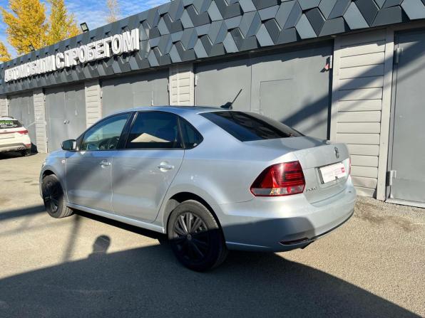 Volkswagen Polo V Рестайлинг с пробегом 2017 года, цена 953 910 рублей, 193010 км, седан, Автокод Объявления