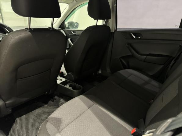 Skoda Rapid I с пробегом 2015 года, цена 896 049 рублей, 155825 км, лифтбек, Автокод Объявления