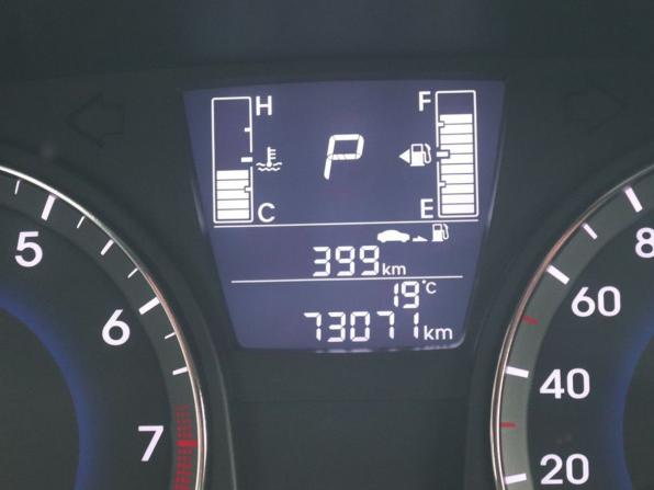 Hyundai Solaris I Рестайлинг с пробегом 2015 года, цена 1 078 000 рублей, 73000 км, хэтчбек, Автокод Объявления