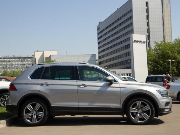 Volkswagen Tiguan II с пробегом 2018 года, цена 3 170 000 рублей, 87889 км, внедорожник, Автокод Объявления