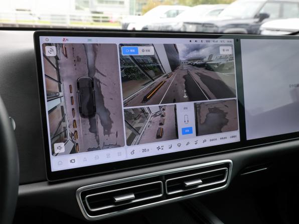Li Auto (Lixiang) L7 I Рестайлинг с пробегом 2025 года, цена 7 598 000 рублей, 9084 км, внедорожник, Автокод Объявления
