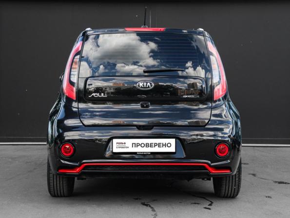 Kia Soul II Рестайлинг с пробегом 2018 года, цена 1 570 000 рублей, 135745 км, хэтчбек, Автокод Объявления