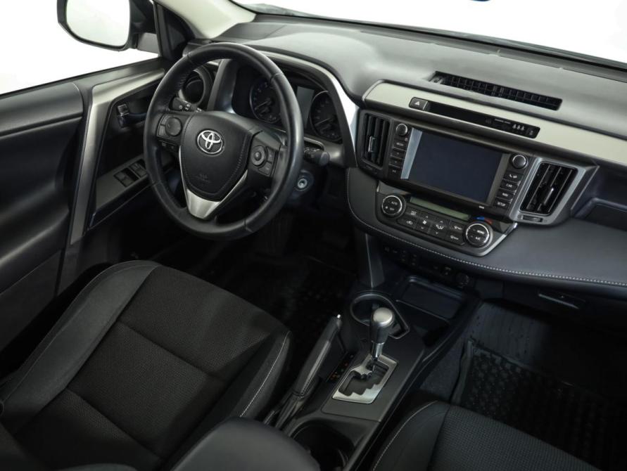 Toyota RAV4 IV (XA40) Рестайлинг Санкт-Петербург  - изображение 9