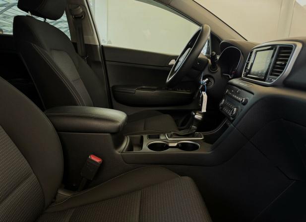 Kia Sportage IV Рестайлинг с пробегом 2019 года, цена 1 795 000 рублей, 232079 км, внедорожник, Автокод Объявления