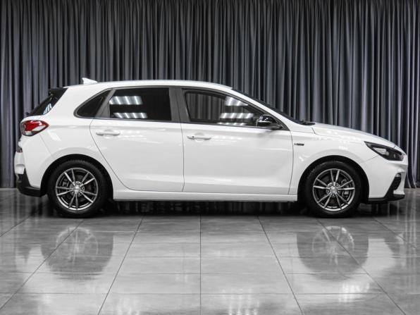 Hyundai i30 III Рестайлинг с пробегом 2019 года, цена 1 594 070 рублей, 98982 км, хэтчбек, Автокод Объявления