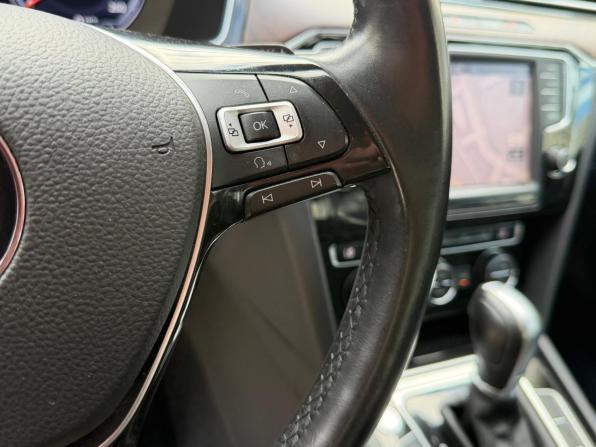 Volkswagen Passat B8 с пробегом 2016 года, цена 1 749 000 рублей, 123500 км, седан, Автокод Объявления