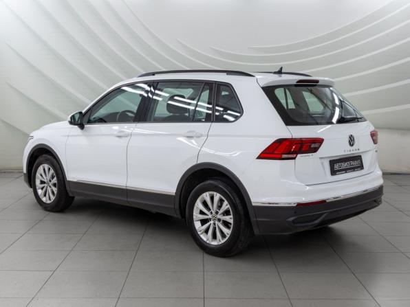Volkswagen Tiguan II Рестайлинг с пробегом 2022 года, цена 3 048 000 рублей, 37155 км, внедорожник, Автокод Объявления