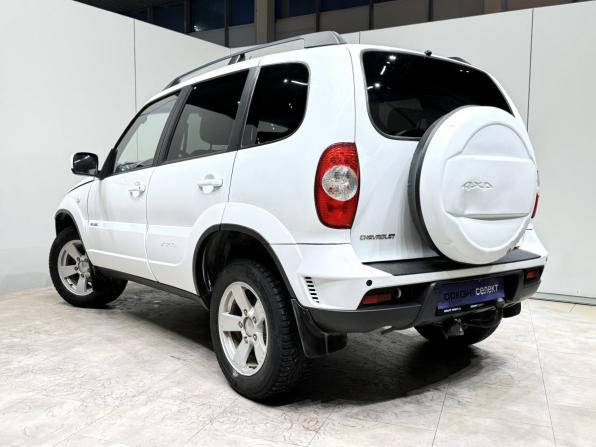Chevrolet Niva I Рестайлинг с пробегом 2018 года, цена 735 000 рублей, 177248 км, внедорожник, Автокод Объявления