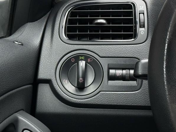 Volkswagen Polo V Рестайлинг с пробегом 2016 года, цена 1 119 000 рублей, 148752 км, седан, Автокод Объявления