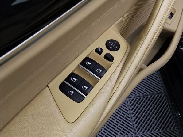 BMW 5 серии VII (G30/G31/G38) с пробегом 2018 года, цена 2 398 000 рублей, 220946 км, седан, Автокод Объявления