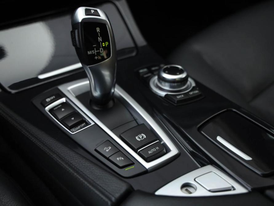 BMW 5 серии VI (F10/F11/F07) Рестайлинг Санкт-Петербург  - изображение 19