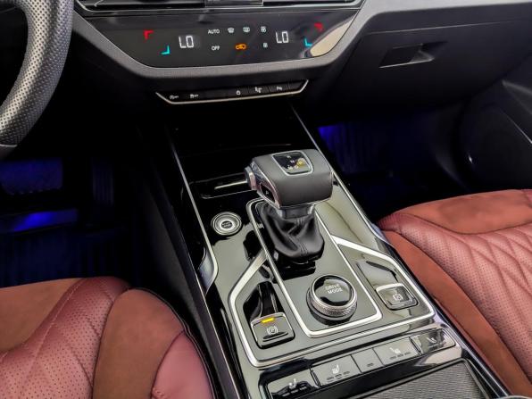 Hongqi HS5 I с пробегом 2024 года, цена 2 850 000 рублей, 24500 км, внедорожник, Автокод Объявления