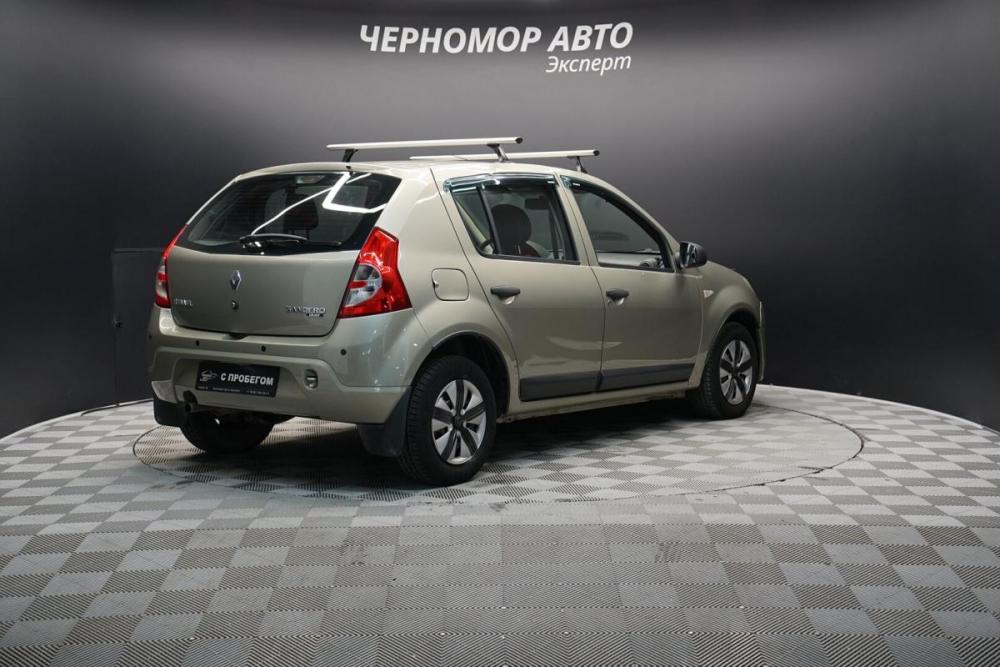 Renault Sandero I Крым  - изображение 5