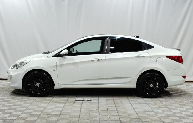 Hyundai Solaris I с пробегом 2014 года, цена 790 000 рублей, 136450 км, седан, Автокод Объявления