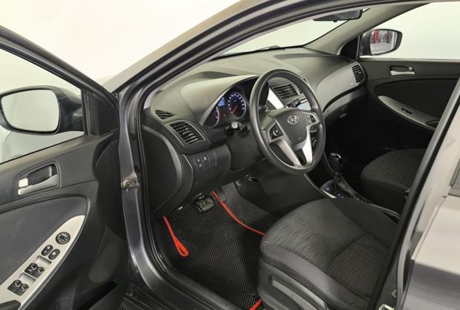 Hyundai Solaris I Рестайлинг с пробегом 2016 года, цена 1 079 000 рублей, 169175 км, седан, Автокод Объявления
