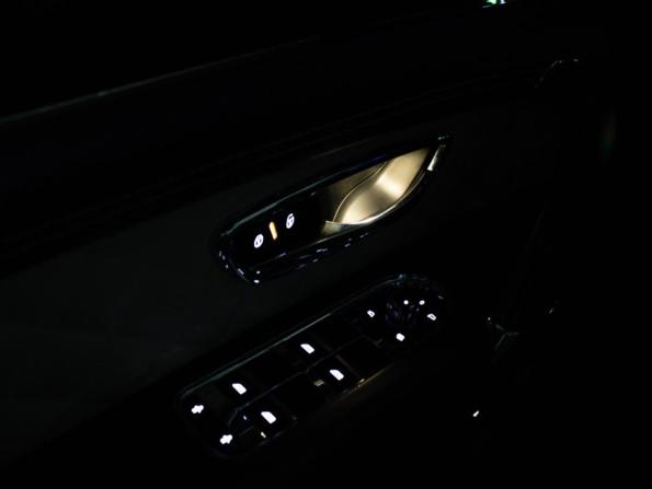 Bentley Bentayga I с пробегом 2016 года, цена 7 100 000 рублей, 143231 км, внедорожник, Автокод Объявления