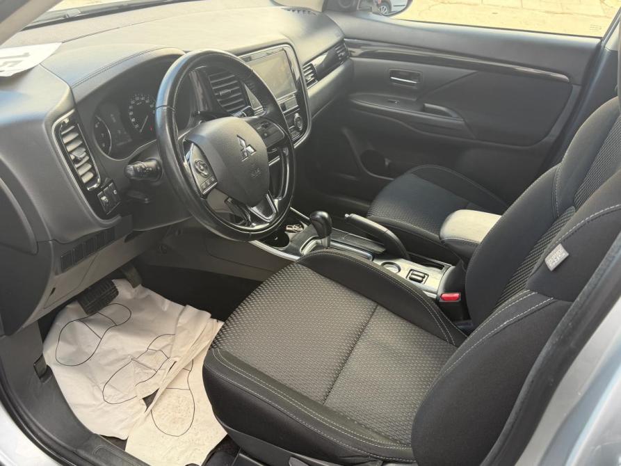 Mitsubishi Outlander III Рестайлинг 2 Санкт-Петербург  - изображение 7