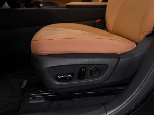 Lexus RX V с пробегом 2026 года, цена 8 350 000 рублей, 220 км, внедорожник, Автокод Объявления