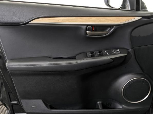 Lexus NX I с пробегом 2016 года, цена 2 850 000 рублей, 126271 км, внедорожник, Автокод Объявления