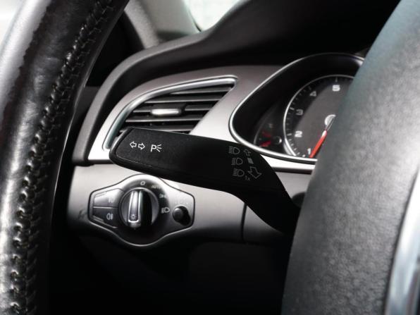 Audi A4 IV (B8) Рестайлинг с пробегом 2013 года, цена 848 000 рублей, 281756 км, седан, Автокод Объявления