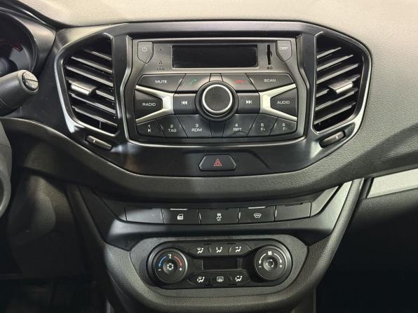Lada (ВАЗ) Vesta I с пробегом 2019 года, цена 889 000 рублей, 109961 км, седан, Автокод Объявления