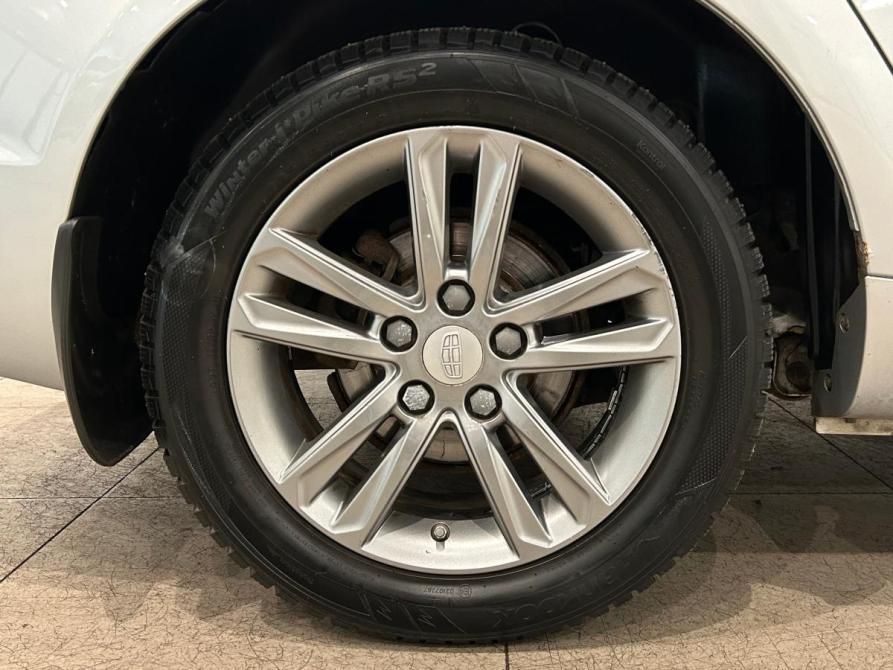 Geely Emgrand 7 I Рестайлинг Санкт-Петербург  - изображение 11