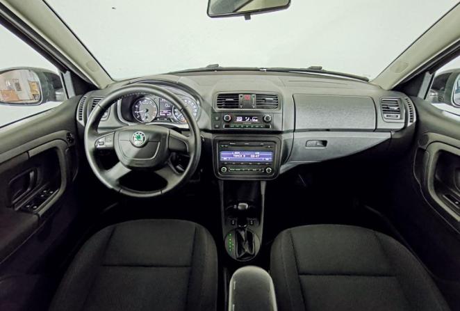 Skoda Fabia II Рестайлинг с пробегом 2011 года, цена 750 000 рублей, 165000 км, хэтчбек, Автокод Объявления