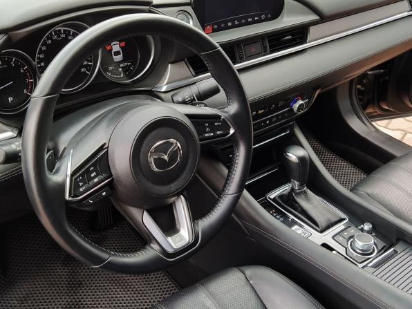 Mazda 6 III (GJ) Рестайлинг 2 с пробегом 2019 года, цена 2 700 000 рублей, 98277 км, седан, Автокод Объявления
