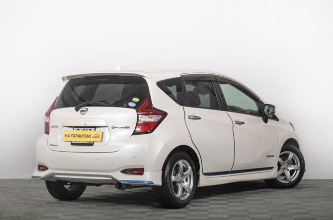 Nissan Note II Рестайлинг с пробегом 2017 года, цена 1 349 000 рублей, 110000 км, хэтчбек, Автокод Объявления