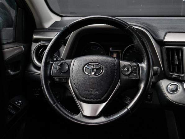 Toyota RAV4 IV (XA40) Рестайлинг с пробегом 2018 года, цена 2 390 000 рублей, 159255 км, внедорожник, Автокод Объявления