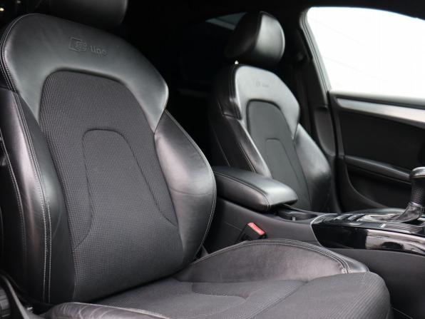 Audi A4 IV (B8) Рестайлинг с пробегом 2012 года, цена 1 500 000 рублей, 201075 км, седан, Автокод Объявления